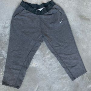 Women’s Nike Grey Capri Pants
